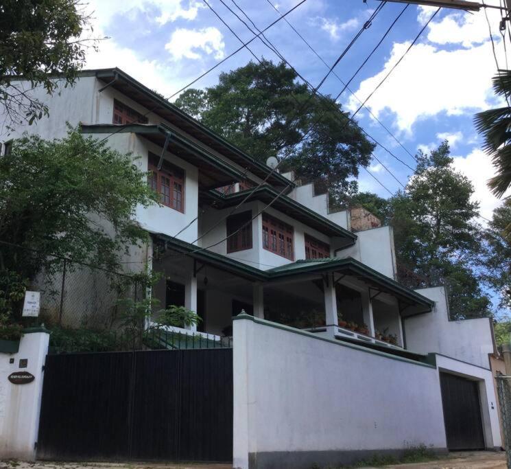 Reverie Hill Bungalow, Kandy Zewnętrze zdjęcie